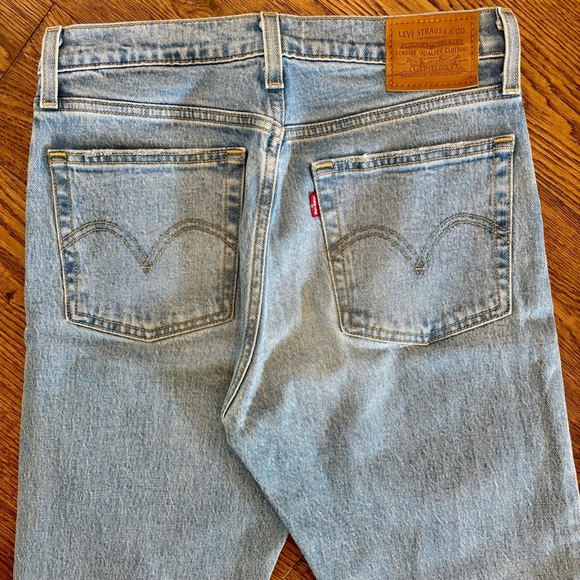 Levi’s Premium Wedgie Straight - Picture 9 of 9
